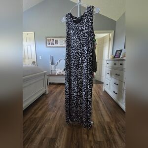 Karen Kane Monochrome Patterned Dress